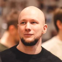 Robert Dados — właściciel firmy BackToWallet